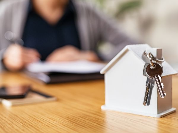 Buying a Home Before Selling Your Current One in Denver, Colorado